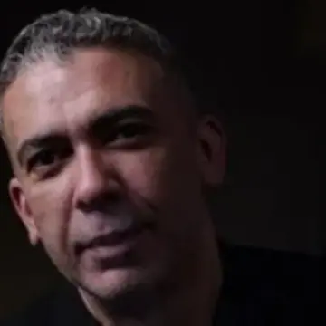 الخارجية تستقبل أسرة المتوفى ضياء الدين شلبي لمتابعة إجراءات نقل الجثمان من دبي منذ ساعة